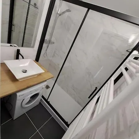 Les Terrasses De La 255, T3 Bien équipé, Wifi, Parking Agde